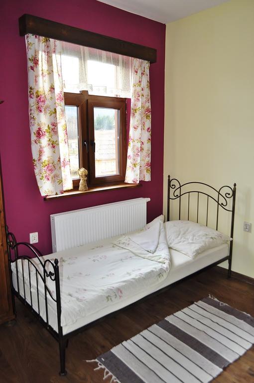 Karczma Brzeziniak Bed & Breakfast Cisna Exterior photo
