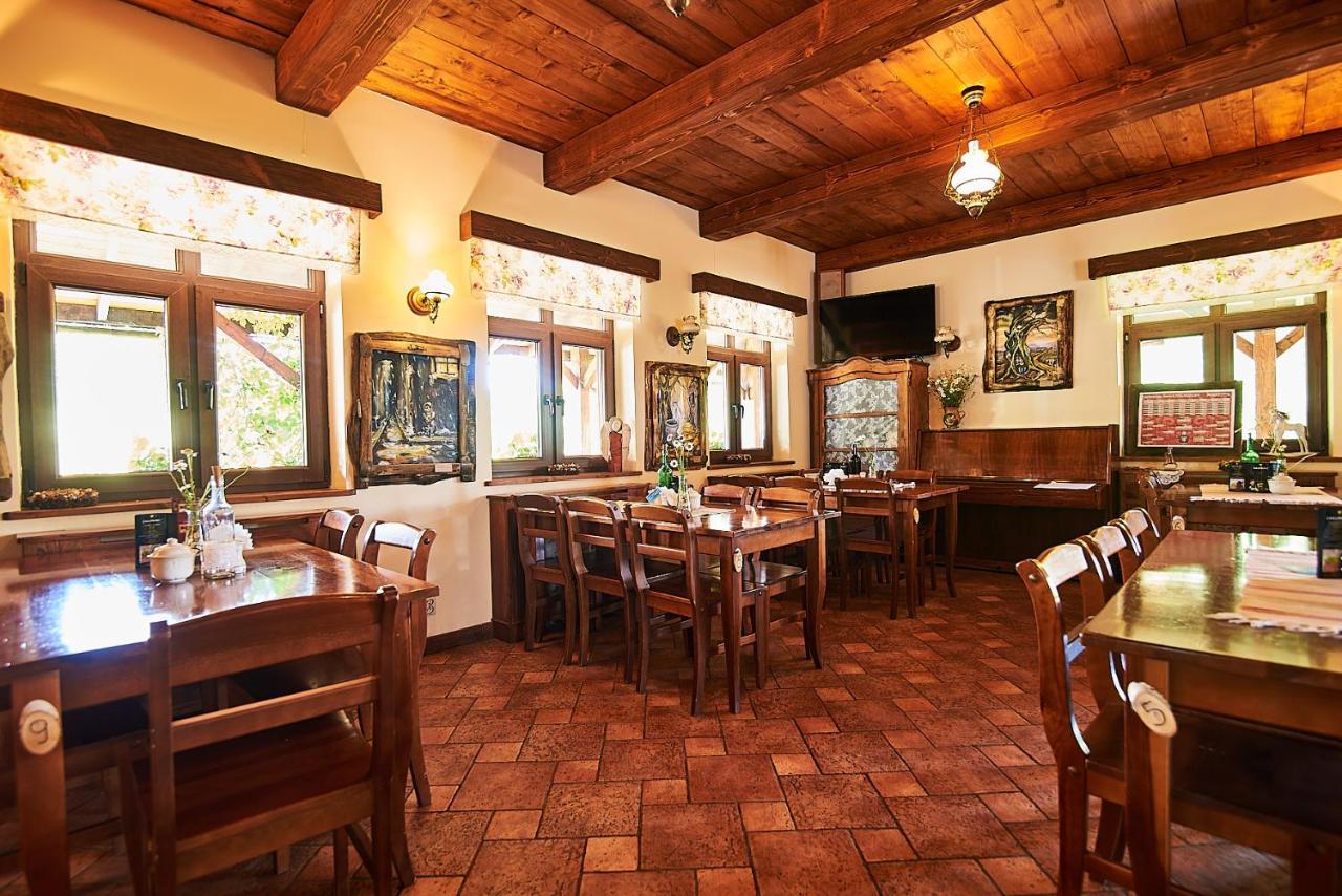 Karczma Brzeziniak Bed & Breakfast Cisna Exterior photo